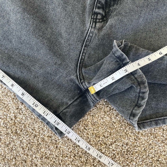 Nasty Gal Baggy Denim Shorts Women’s 10 Black Stonewashed High Waisted Cotton - Picture 11 of 12